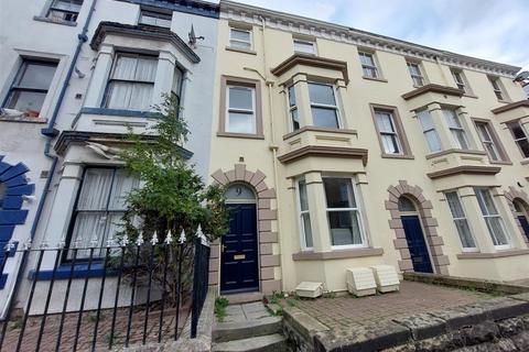Albemarle Crescent, Scarborough, North Yorkshire YO11 1XS