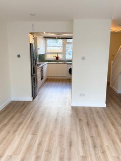 3 bedroom maisonette to rent, John Barnes Walk, London, E15