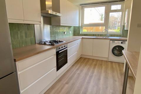 3 bedroom maisonette to rent, John Barnes Walk, London, E15