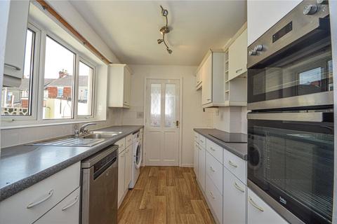 2 bedroom terraced house to rent, Dowling Street, Town Centre, Swindon, SN1