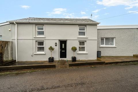 3 bedroom detached house for sale, Heol Llansaint, Carmarthenshire SA17