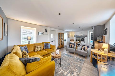 3 bedroom detached house for sale, Heol Llansaint, Carmarthenshire SA17