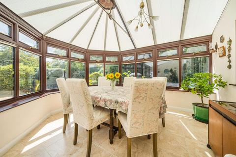 4 bedroom detached house for sale, Denham Close, Winchester, SO23