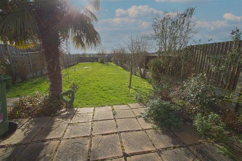 2 bedroom semi-detached bungalow for sale, Mill Road, Billericay CM11