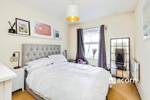 2 bedroom flat to rent, Grange Road London SE1