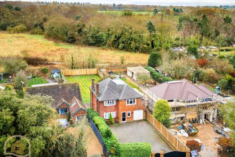 4 bedroom detached house for sale, Wexham Street, Slough, Berkshire, SL3