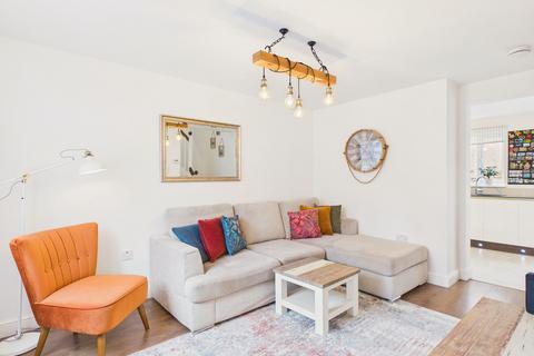 2 bedroom end of terrace house for sale, Brookville Crescent, Newcastle Upon Tyne, NE5