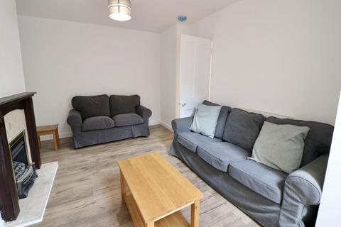 4 bedroom semi-detached house to rent, Milton Road, Cambridge, CB4