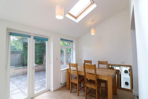 4 bedroom semi-detached house to rent, Milton Road, Cambridge, CB4