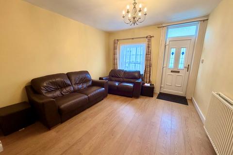 3 bedroom house to rent, Monkton Street, Ryde, PO33
