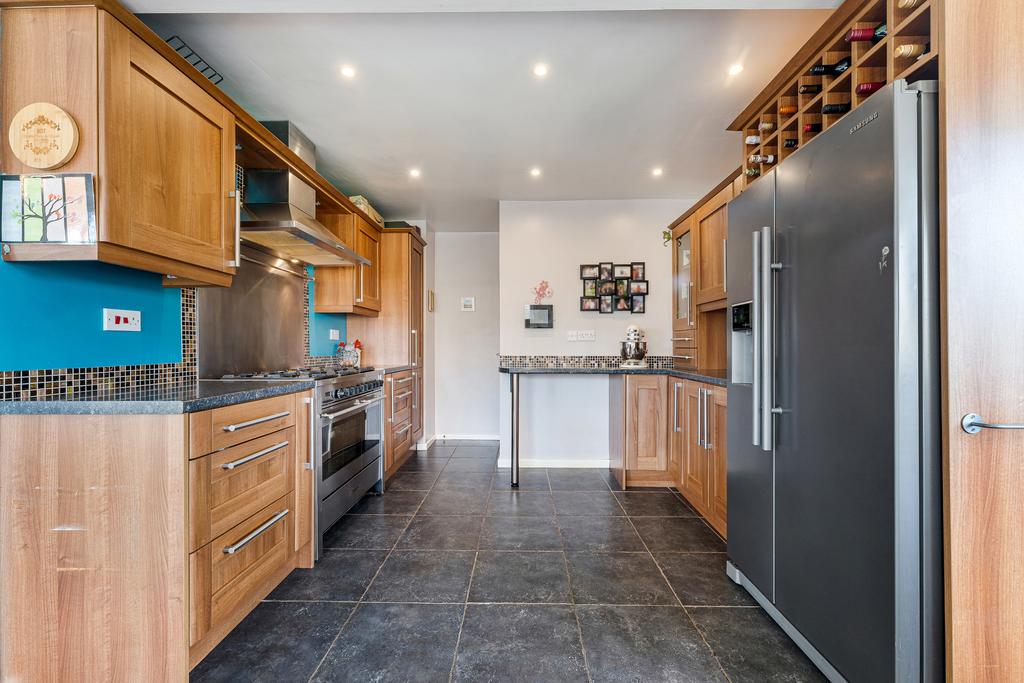 2 BEECHMORE23.jpg