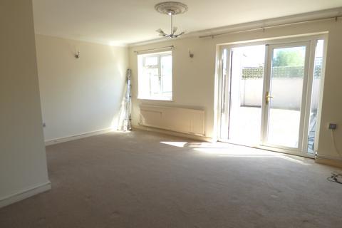 3 bedroom house to rent, Tynedale Close, Gosport, PO12
