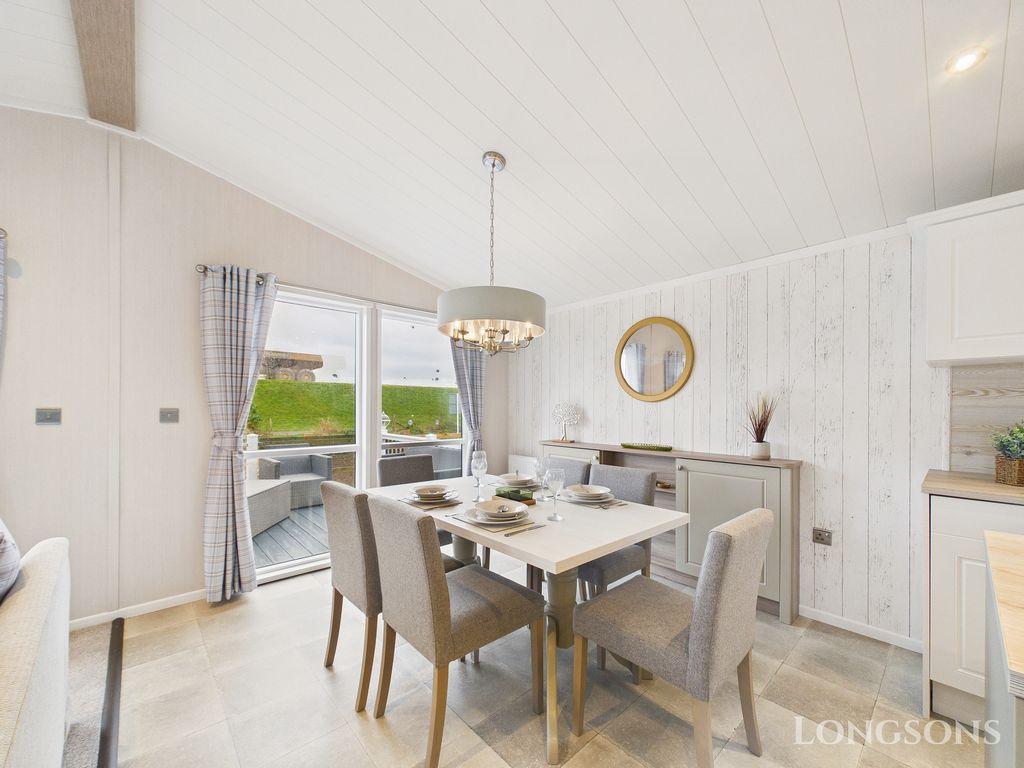Dining area Swift Edmonton at Winchelsea Sands Hol