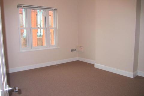 1 bedroom flat to rent, Knighton Fields Road East, Leicester LE2