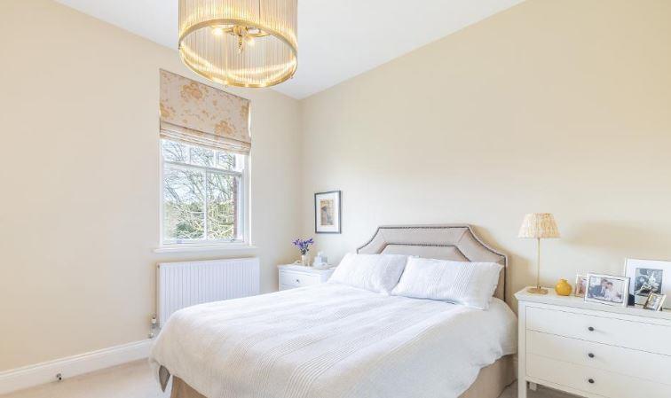 Bedroom.JPG
