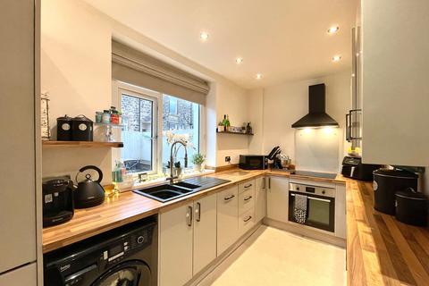 3 bedroom terraced house for sale, Lowerhouses Road, Huddersfield, HD3