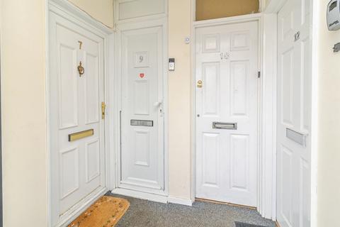 2 bedroom maisonette for sale, Vicarage Road, Bletchley, Milton Keynes