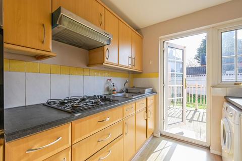 Vanbrugh Close, Beckton, London, E16