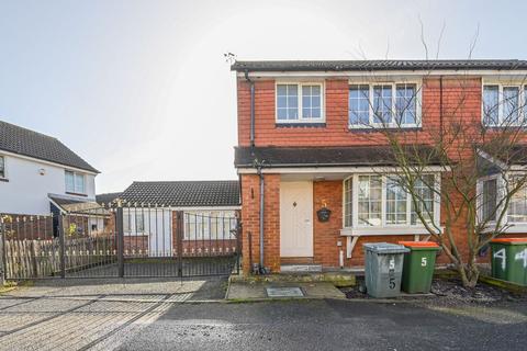 Vanbrugh Close, Beckton, London, E16