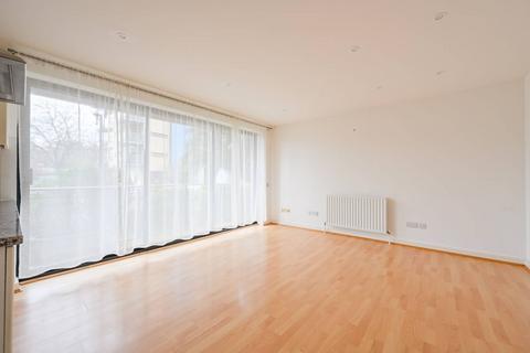undefined, Ocean Wharf, E14, Docklands, London, E14