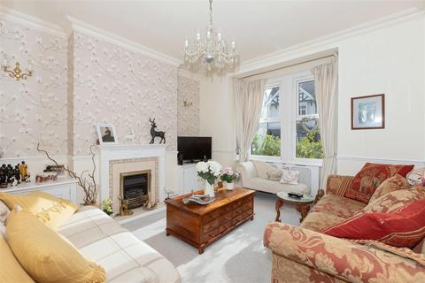 4 bedroom terraced house for sale, Bridge Road, Worthing