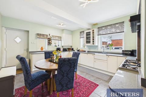 3 bedroom end of terrace house for sale, Hermitage Road, Bridlington, YO16 4HF
