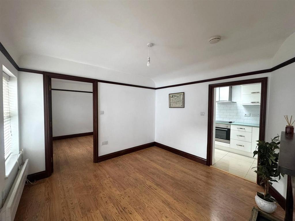 Living Room.jpg