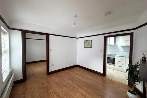 1 bedroom flat for sale, Victoria Road, Aldershot