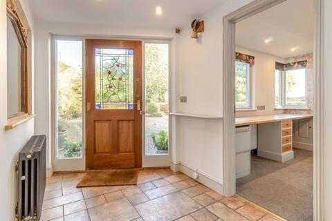 4 bedroom detached house for sale, Hill House Road, Bramerton, Norwich