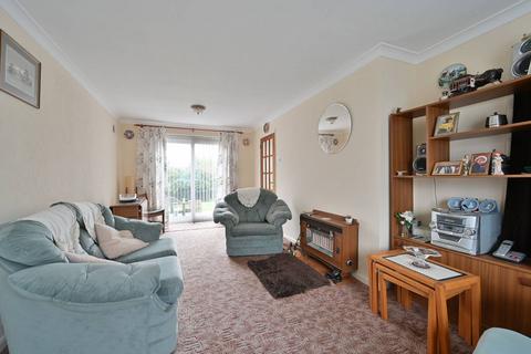 2 bedroom semi-detached house for sale, Barnard Way, Hemel Hempstead, HP3