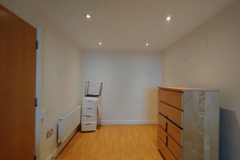 undefined, Flat 1111, 100 Kingsway, North Finchley, London, N12 0EN