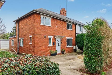 3 bedroom semi-detached house for sale, Springfield Avenue, Banbury