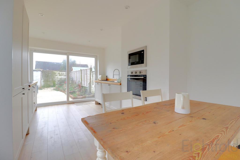Kitchen/Breakfast Room