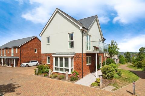 High Tree Lane, Tunbridge Wells