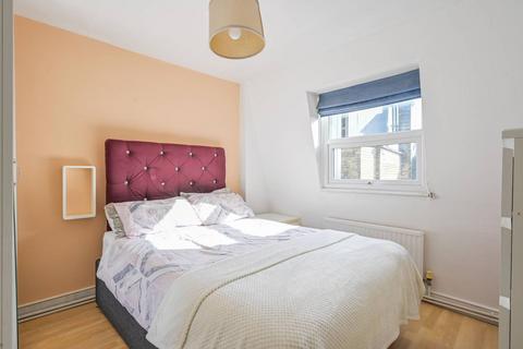 Mile End Road, Stepney, London, E1