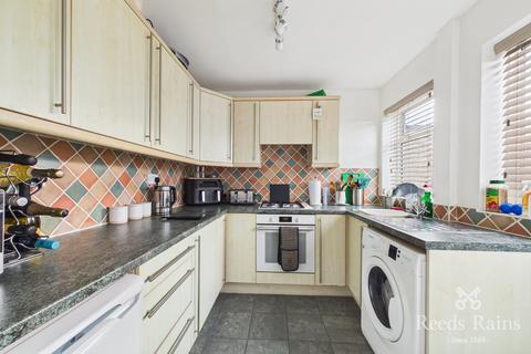 3 bedroom semi-detached house for sale, Binsted Avenue, Sheffield S5