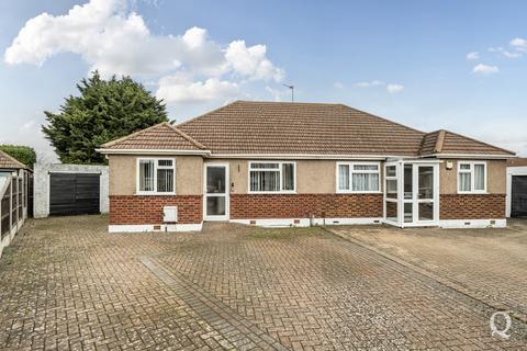 2 bedroom bungalow for sale, Bourne Grove, Sittingbourne, ME10