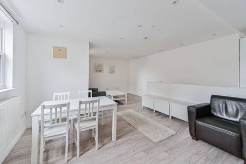 2 bedroom flat to rent, Fanthorpe Street, West Putney, London, SW15