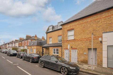 2 bedroom flat to rent, Fanthorpe Street, West Putney, London, SW15