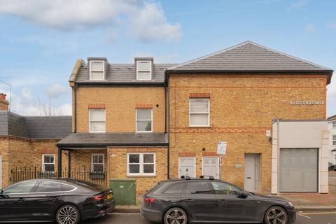 2 bedroom flat to rent, Fanthorpe Street, West Putney, London, SW15