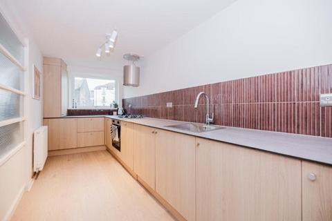undefined, 2687LT Giles Street, Edinburgh, EH6 6DS