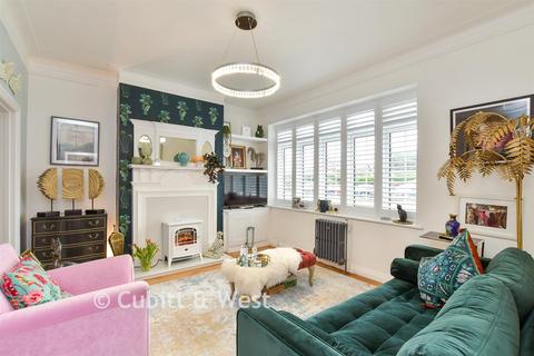 2 bedroom ground floor flat for sale, Downview Court, Worthing BN11