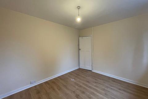 3 bedroom terraced house to rent, Thornbridge Avenue, Birmingham, B42