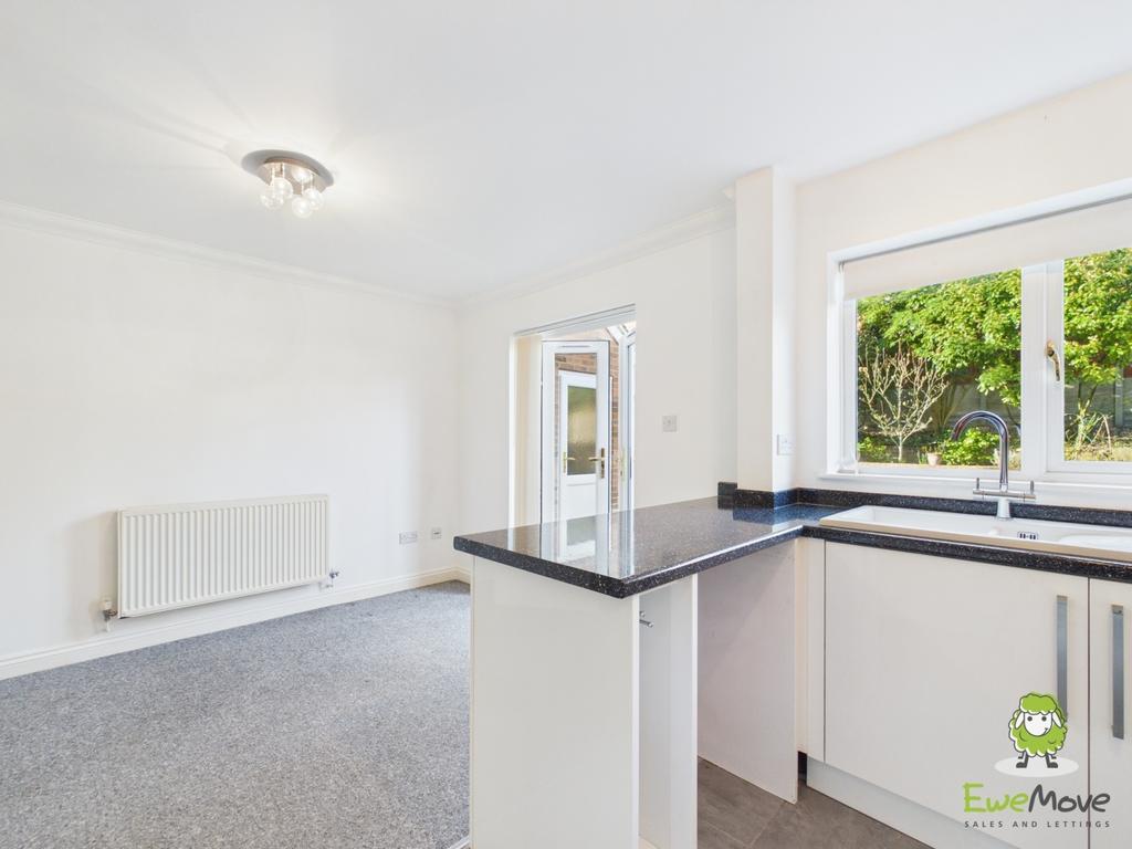 Ewe Move Basingstoke Estate Agents - Speckled Wood