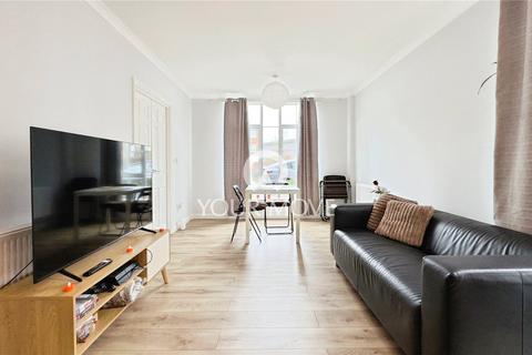 2 bedroom flat to rent, Cornwallis Road, London SE18