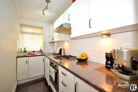 1 bedroom apartment to rent, Oakleigh Road South, Southview, N11