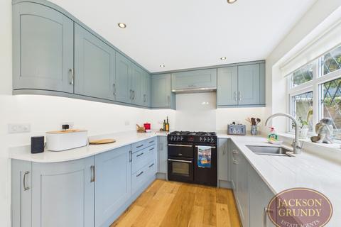 4 bedroom detached house for sale, Obelisk Rise, Kingsthorpe, NN2 8TY