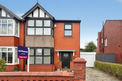 3 bedroom semi-detached house for sale, Green Hayes Avenue, Wigan, WN1