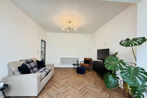 3 bedroom semi-detached house for sale, Green Hayes Avenue, Wigan, WN1