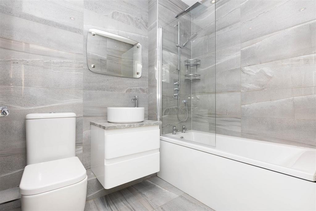 Main Bathroom